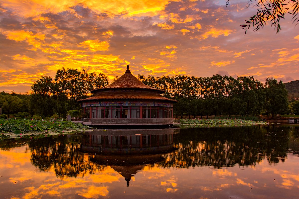 世界最大的玉佛:鞍山玉佛苑