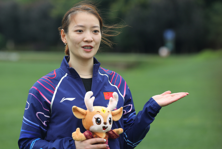 羽毛球女神黄雅琼近况:夺苏曼迪杯后成故乡形象大使,1举动太美