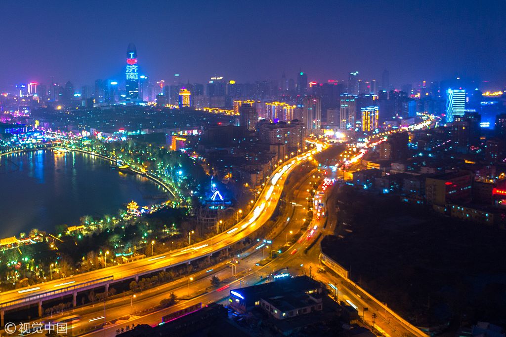 航拍泉城高架夜景 蜿蜒盤旋如迷宮