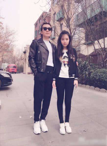 李咏女儿为什么叫法图麦,难道你以为是个洋文名吗?网友:真爱