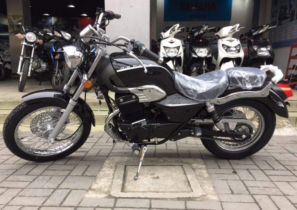 买得起摩托车的人太多,不代表都愿意去花冤枉钱对吧,比金城jc250-7强