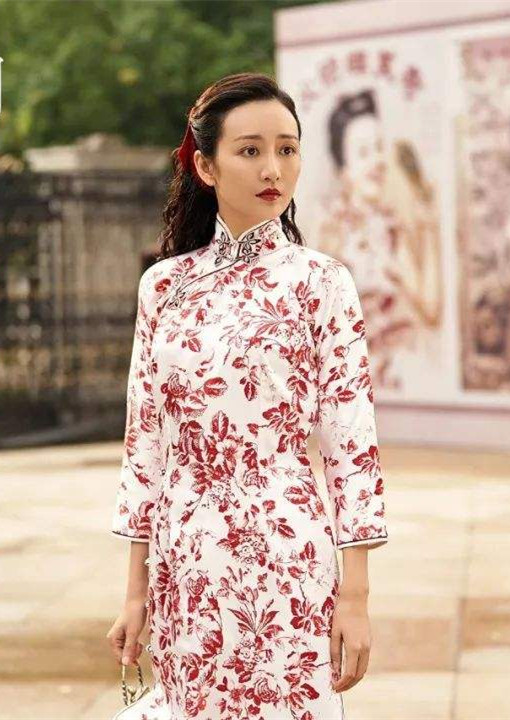 《芝麻胡同》穿旗袍最美的不是王鸥,也不是刘蓓,而是当丫鬟的她