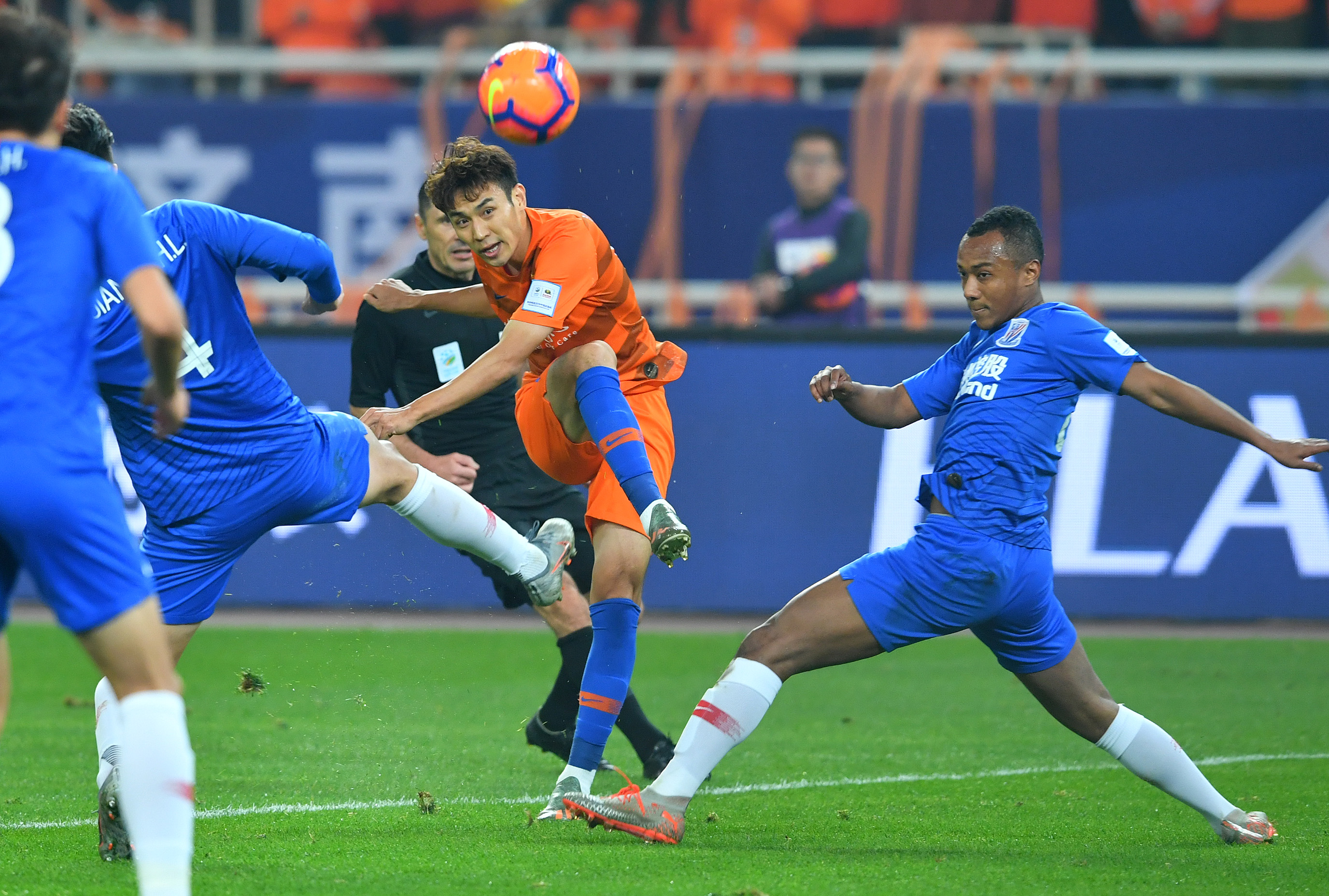 足球——足协杯决赛:山东鲁能泰山对阵上海绿地申花