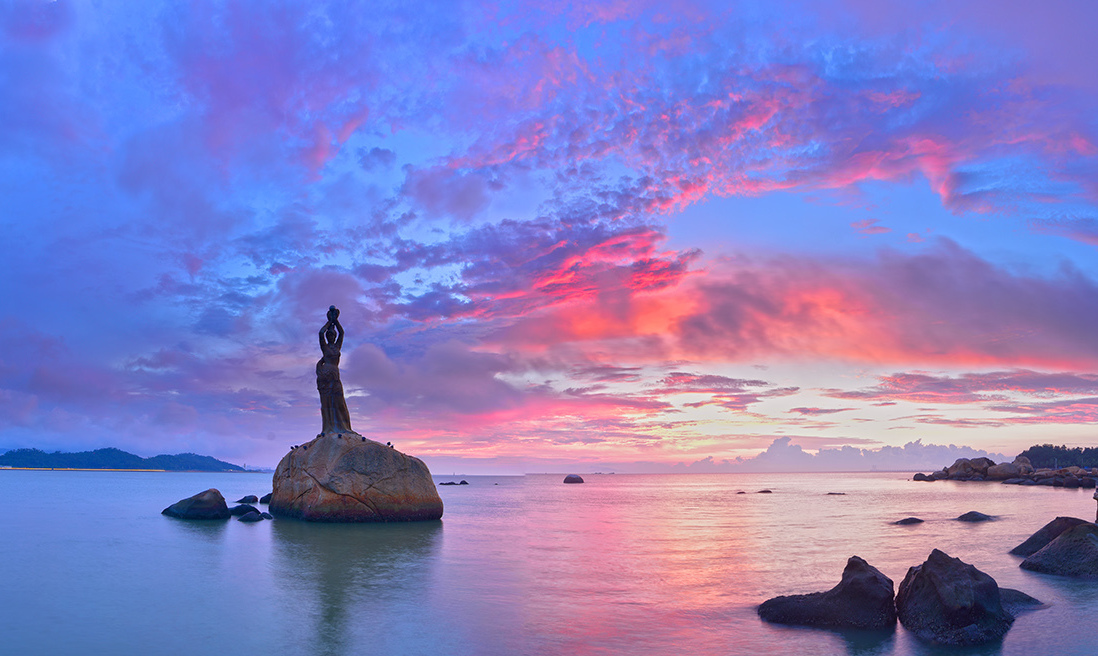 风光摄影:霞光中的珠海渔女