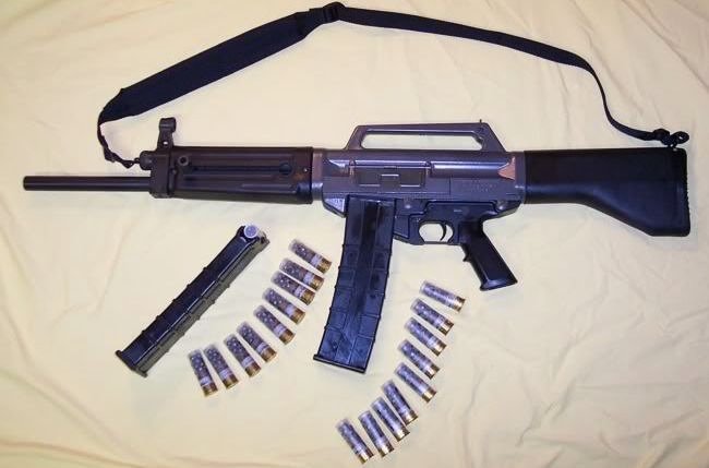 一度闻名国际的usas-12霰弹枪 因为威力巨大而被美国严令禁止