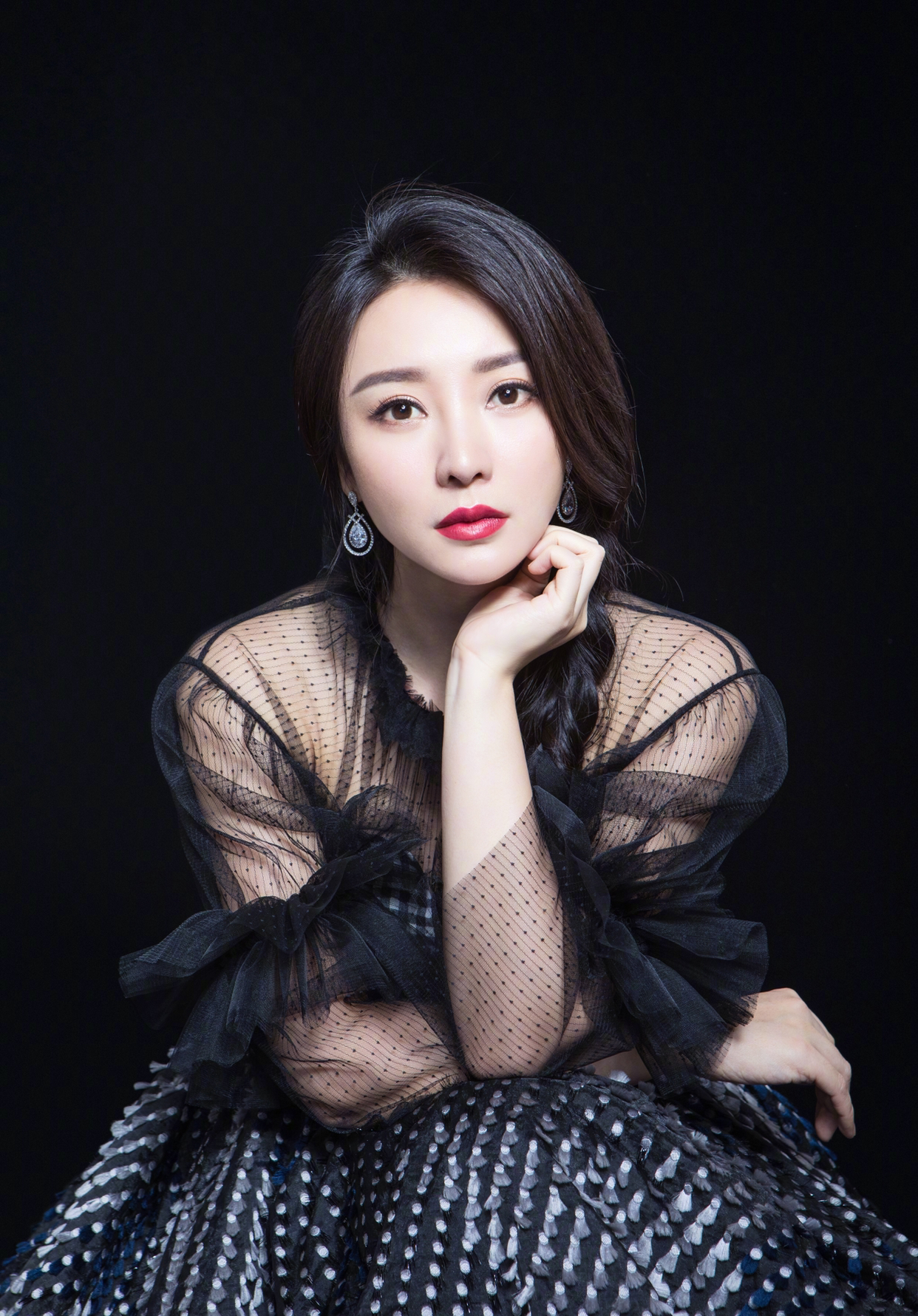 柳岩绝美的八张美照,性感美丽,惊艳动人