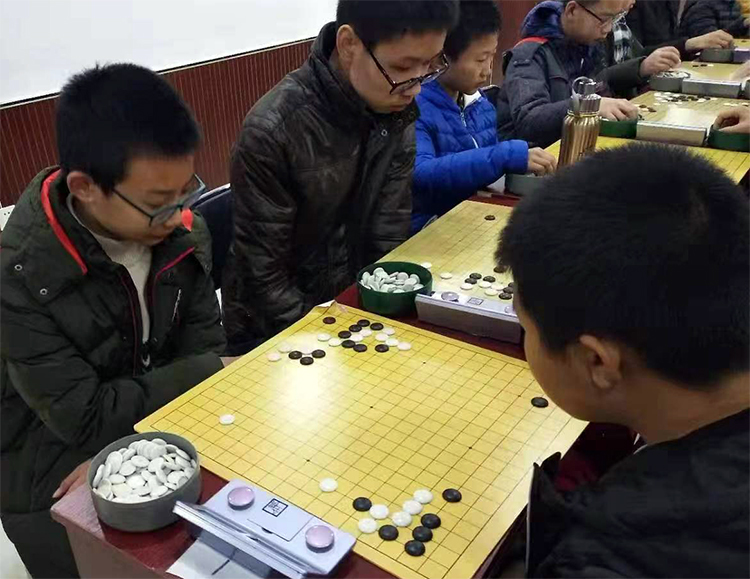 一场省级围棋比赛4人升5段 德州天元围棋学校创历史佳绩