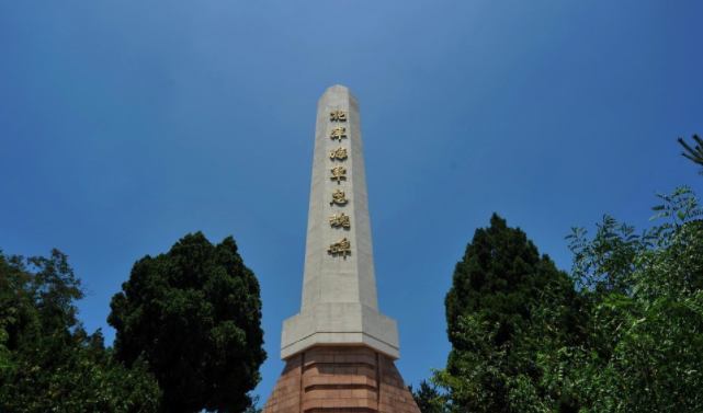 山东威海,山东威海刘公岛北洋海军忠魂碑.