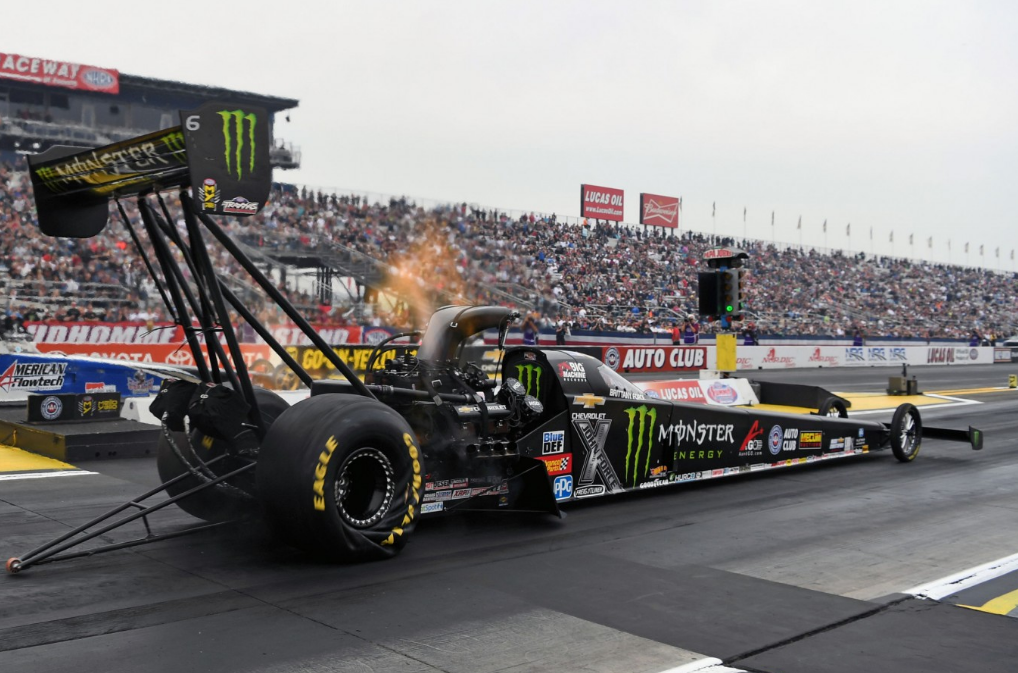 使用火箭的燃料!topfeul职业直线加速赛!