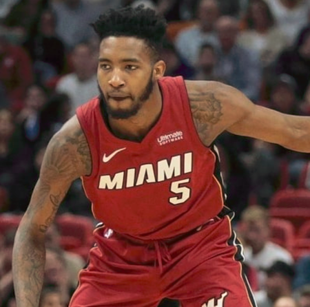 热火官方:小德里克-琼斯本场不会回归