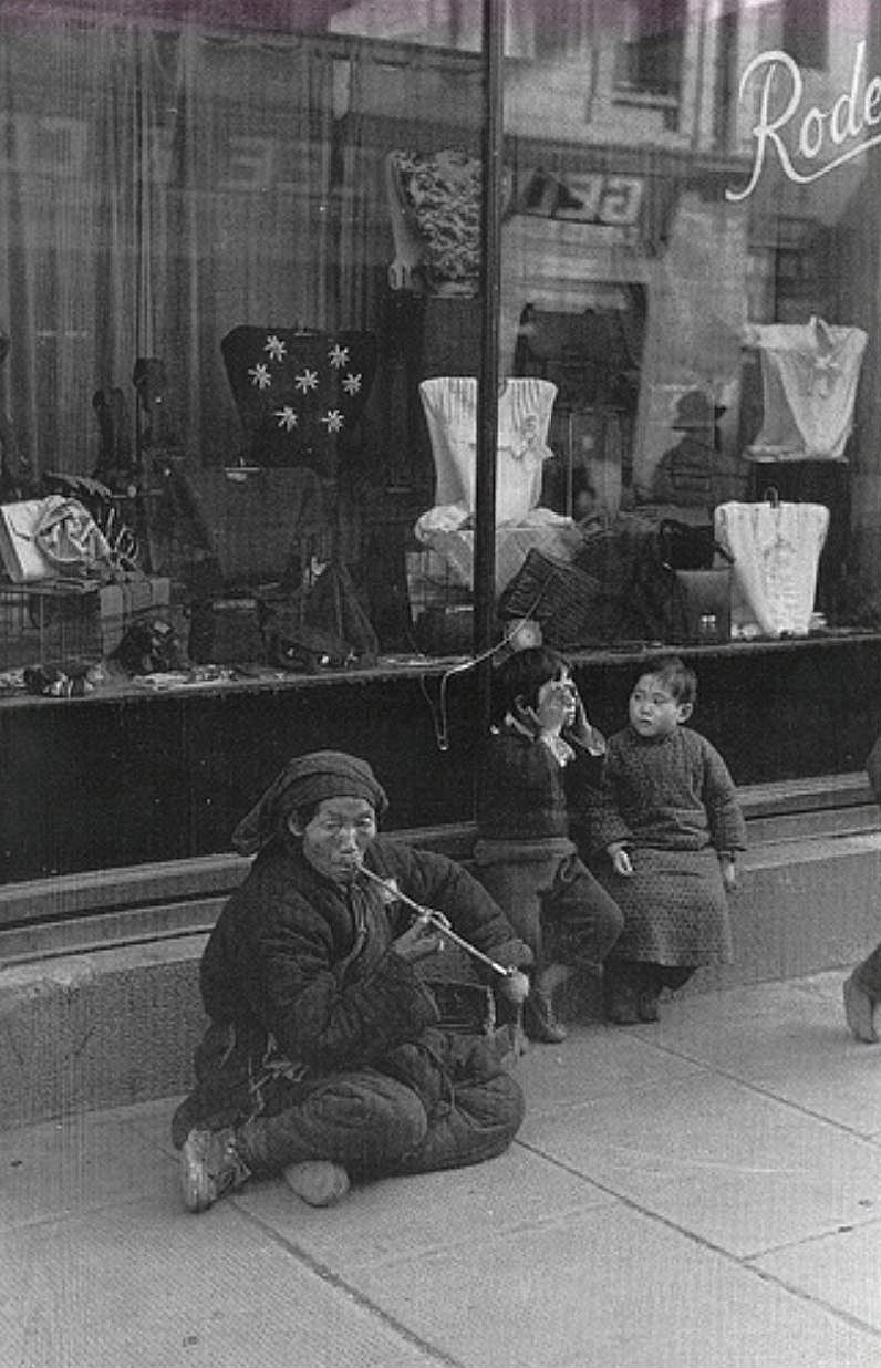 罕见老照片,上海解放前原来是这样子的.