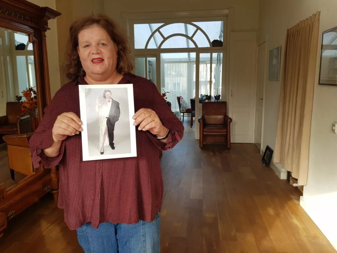 不男不女,荷兰出现第二个中性人,性别为x