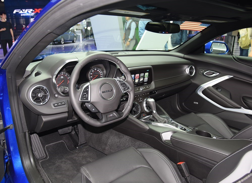 美国经典肌肉车,2017款大黄蜂科迈罗全面分析