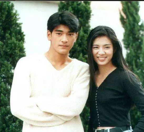 天王张学友和林丹的合影.