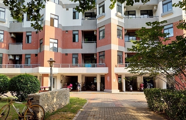 镜头下清华大学"学霸"住的宿舍,不愧是中国顶尖学府!