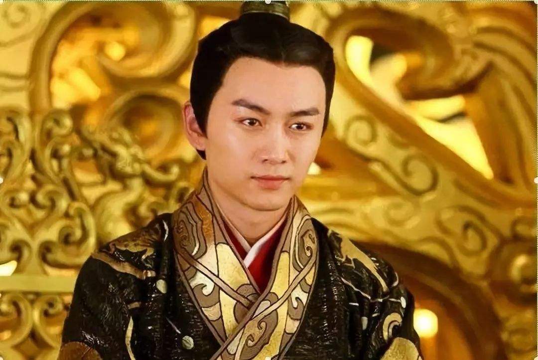 忠良冒死上奏除近臣,汉成帝幡然醒悟留栏杆