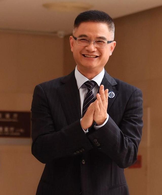 育才中学校长郜晏中今天带你走进司徒美堂的传奇人生