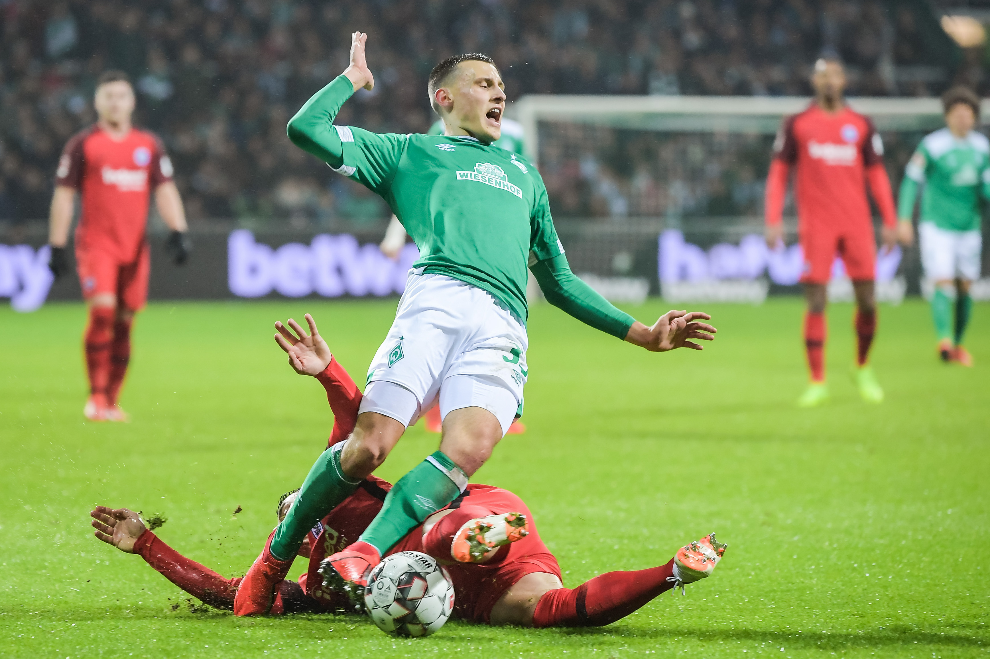 不来梅(德国),2019年1月27日    (体育)(4)足球——德甲:不来梅战平