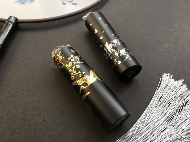 故宫淘宝彩妆试色分享 螺钿系列 云鹤系列眼影 腮红 高光 唇膏