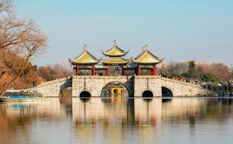 走进扬州"五亭桥",欣赏不同美景,让人流连忘返