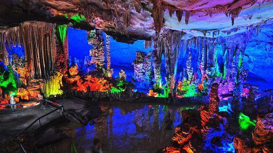 金华至今已有千余年历史,名胜古迹数不胜数是适合旅游的好去处!