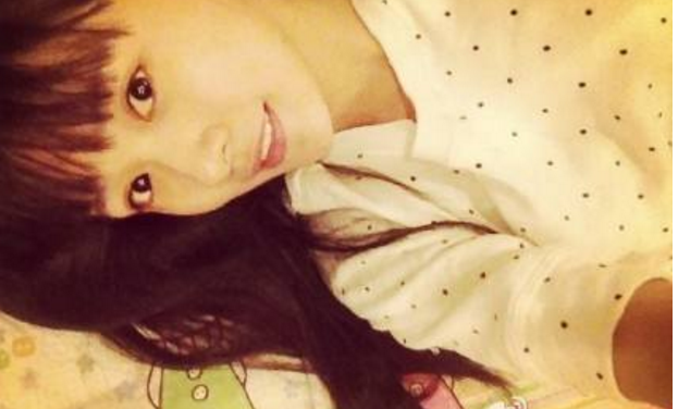 灵气女星姜瑞时尚街拍曝光 乖巧动人 萝莉范十足!