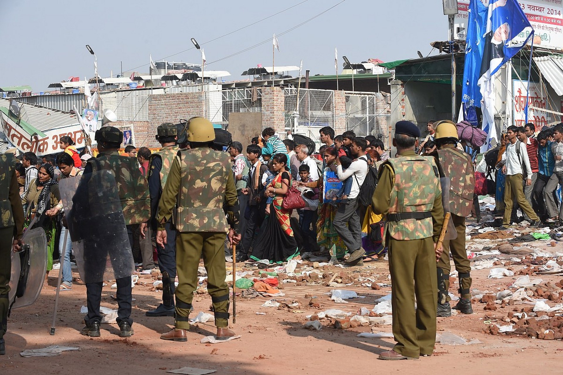 巴基斯坦阿富汗两国军队交火,都不安生呀,中东乱是有道理的!