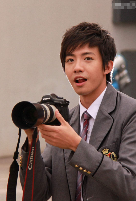 俞灏明赴韩国整容归来?31岁帅回巅峰,终于回到了端木磊时期