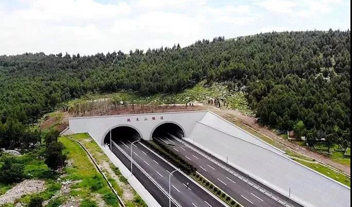 拖龙山隧道,正式通车!