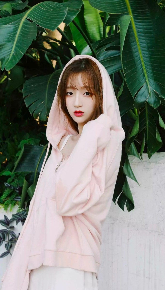 心动女孩,六个美丽的瞬间留影! 转载自百家号作者:予鹿旅拍