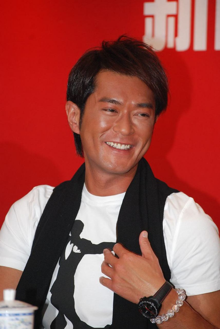 娱乐最前沿# 古天乐,原名古天乐,英文名louis koo,1970年10月2热 