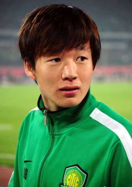 记者:朴成因伤缺席国家队集训,今晚也无法战富力