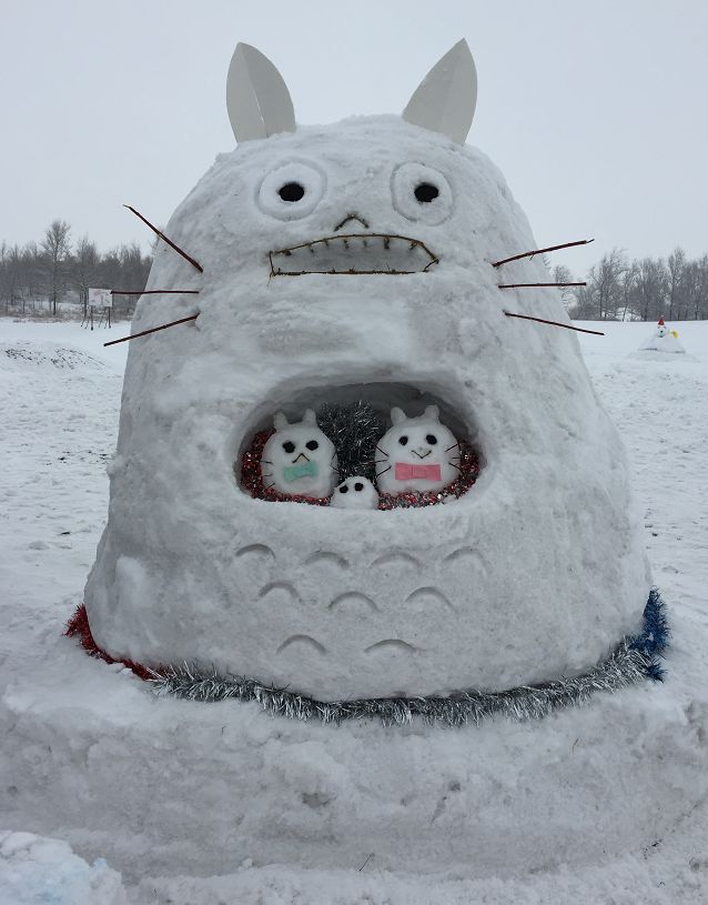 小情侣的雪人,一个比一个有创意,你看上了哪个?