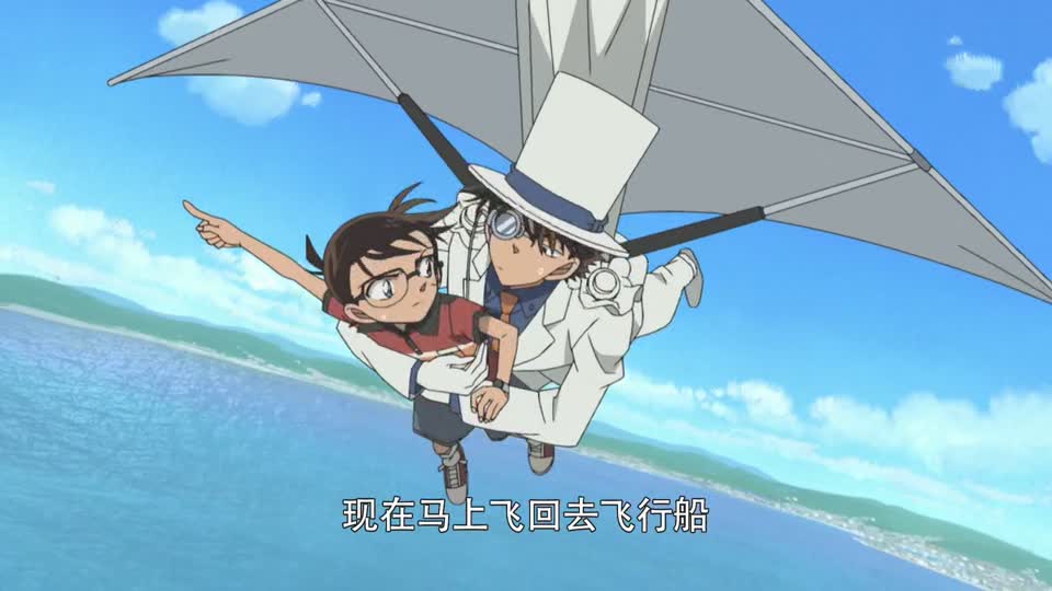 怪盗基德抱柯南,服部平次抱柯南,安室透抱柯南,网友:想看琴酒