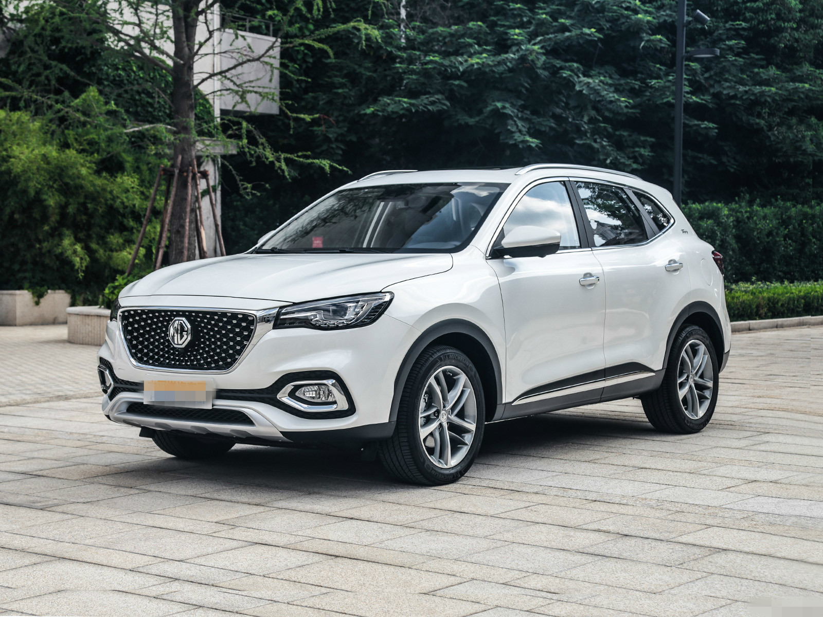 对名爵hs外观和内饰的品鉴