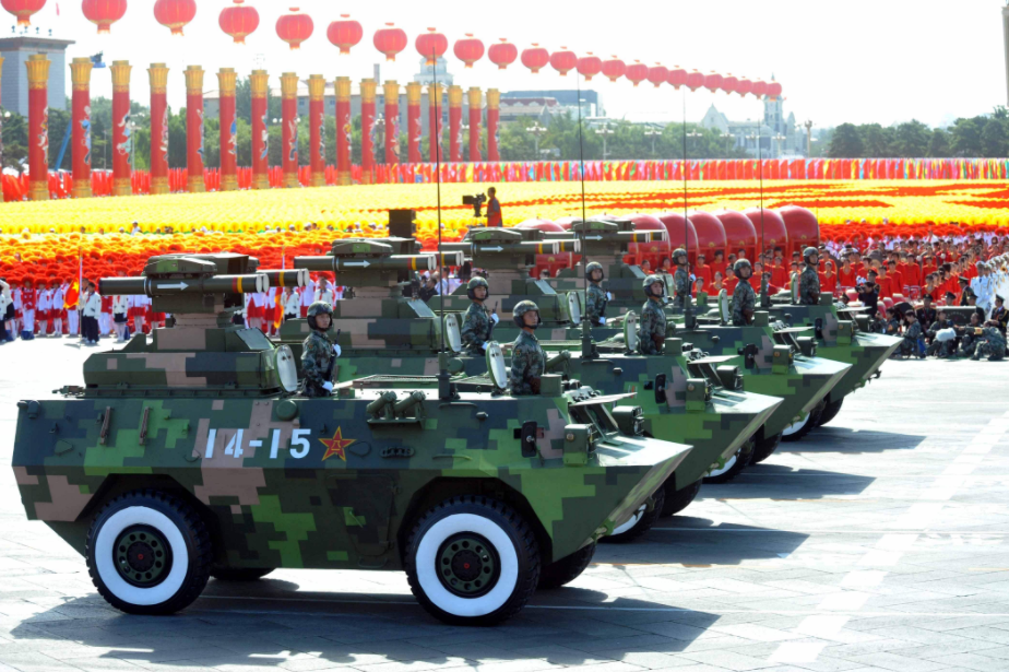 2019年大阅兵,我国或将亮出这种武器?专家进行了猜测!