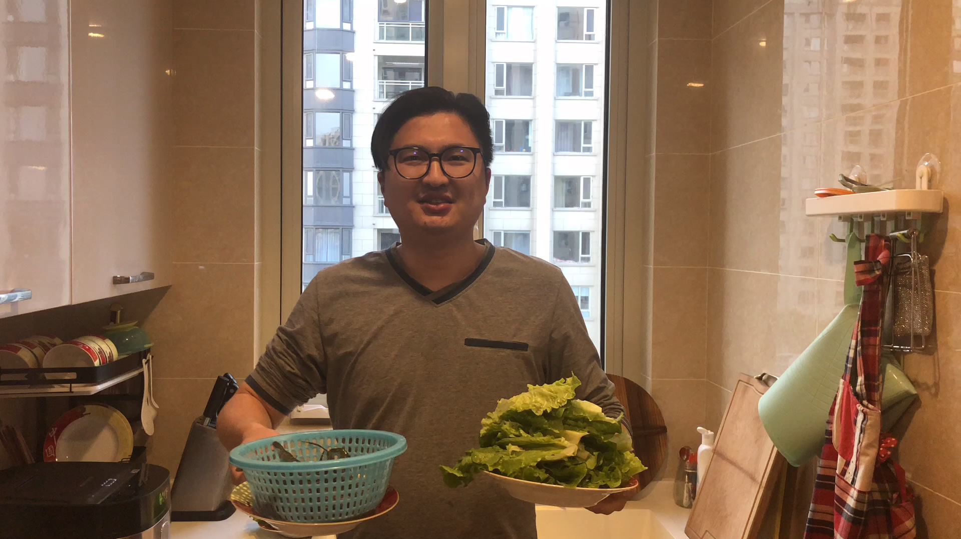 杭州森爸晚饭做“大王河虾”,好吃到起飞