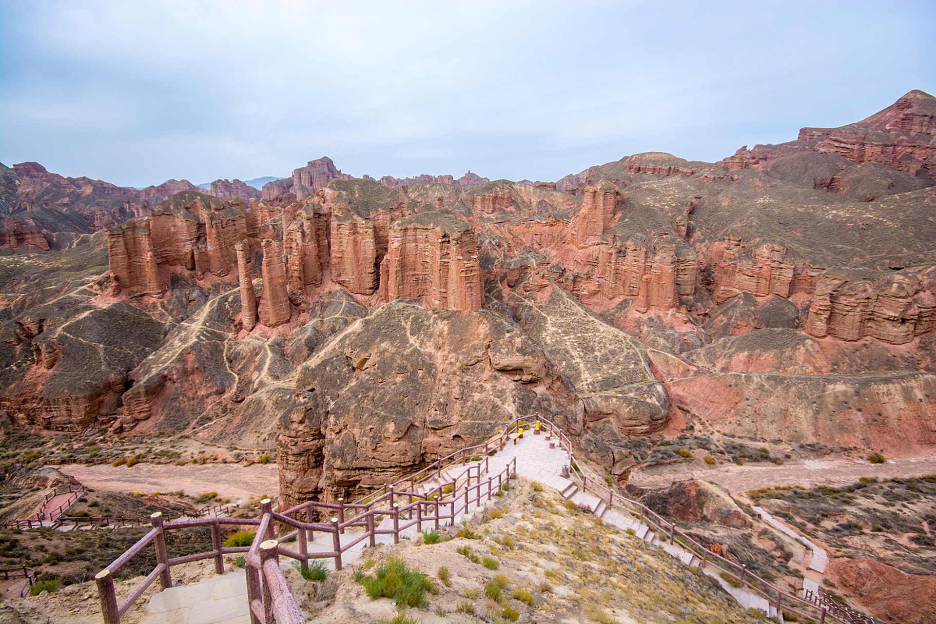 宁夏火石寨国家地质(森林)公园,藏匿着宁夏最美的秋天,被誉为"秋天的