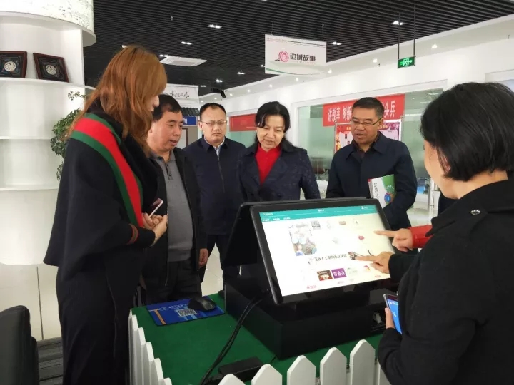 开州区政协党组书记张重新:车间里的"协商会"