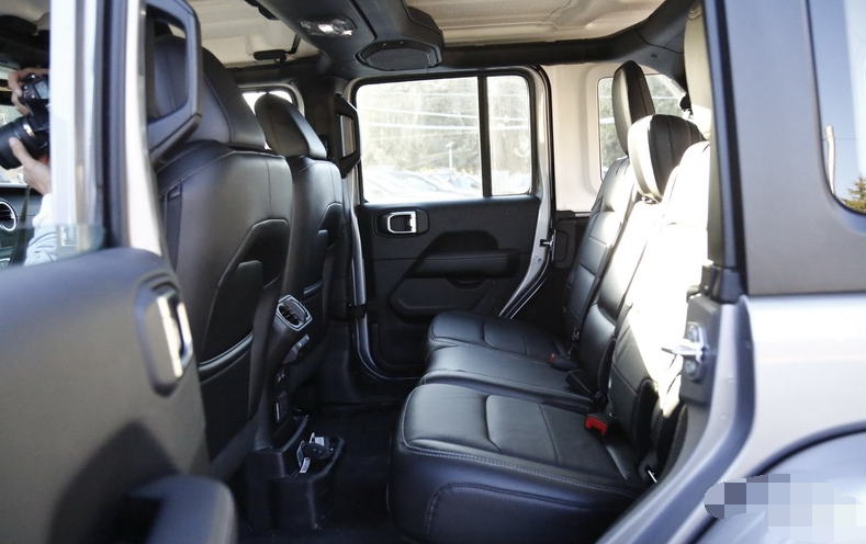 jeep-牧马人,独具匠心的潮流设计,喜欢它没商量