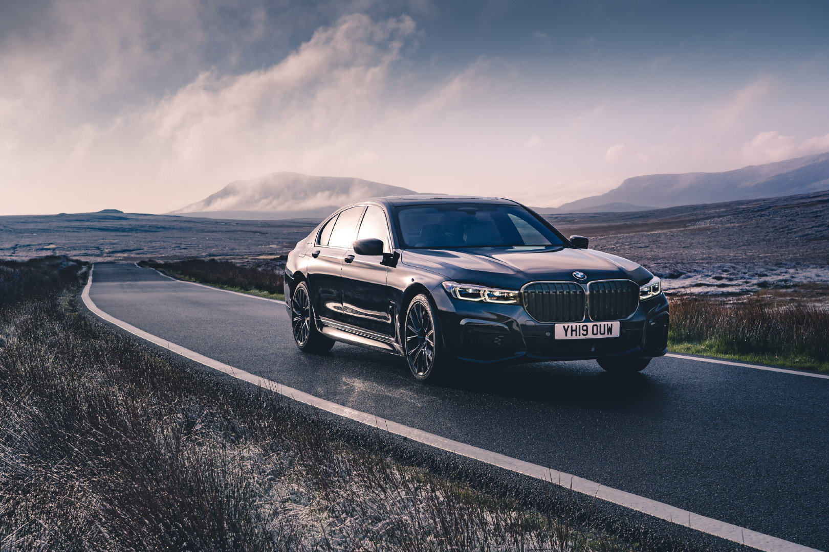 全新宝马750i xdrive 黑色运动版