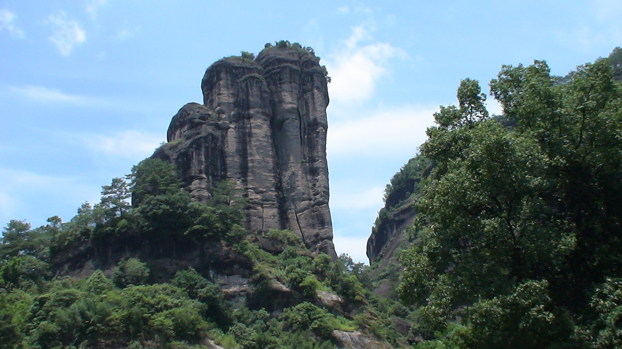 大王峰玉女峰相对图片图片