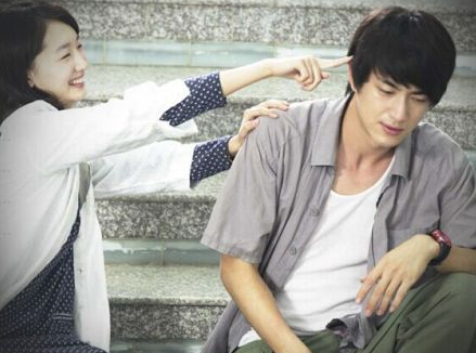 《同桌的你》:周小栀和林一的青春与爱情,都包含在一首歌里