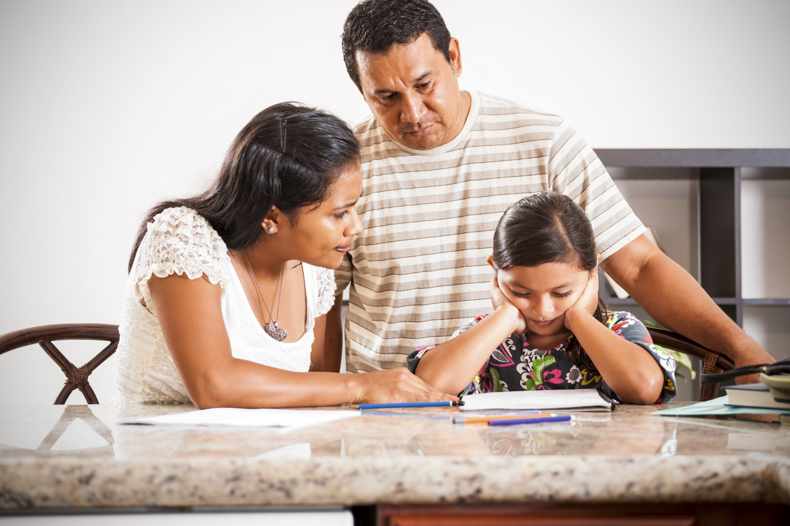 如何与孩子的老师谈论过多的家庭作业?进行有效的谈话方式!
