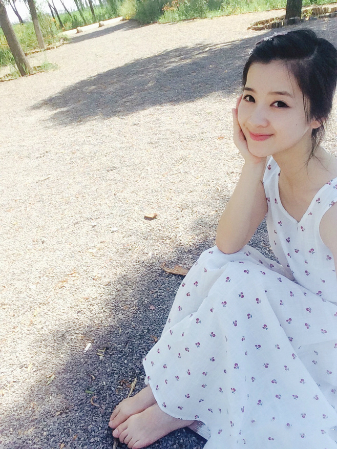 超级像!赵丽颖替身李可出道做演员,网友:要美过赵丽颖本尊了!