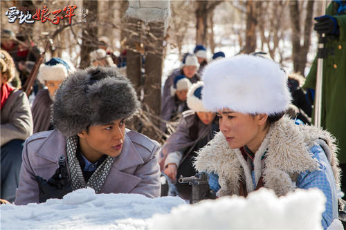 《雪地娘子军》邱胜翊演绎抗战年代新时尚 被赞"拼命三郎"