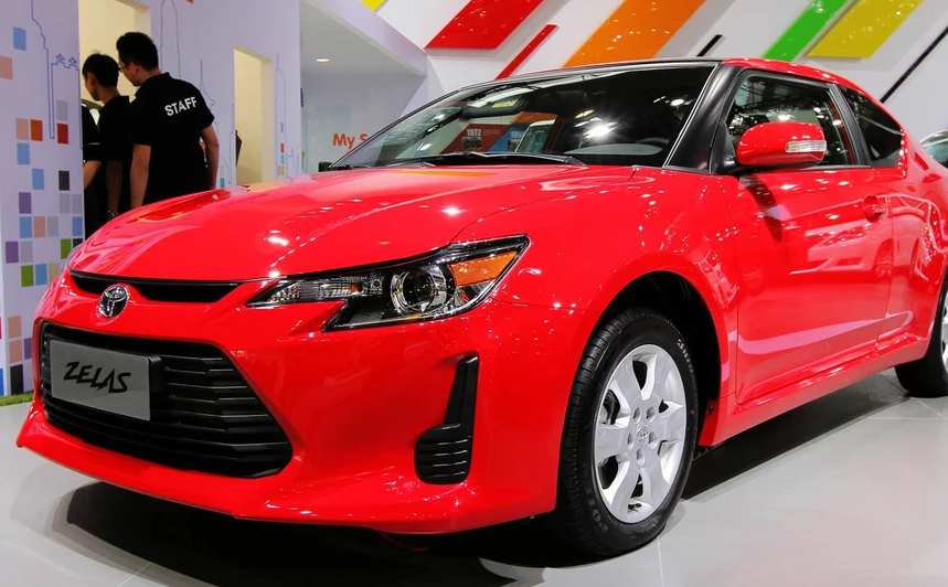 丰田(进口)-杰路驰zelas,造型非常新颖,车身上的轮廓富有张力