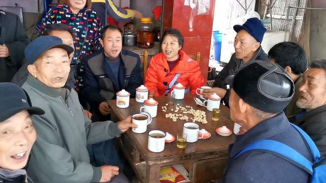 [图]四川南充：农村乡镇家乡人，热情问候各地朋友，让人倍感亲切