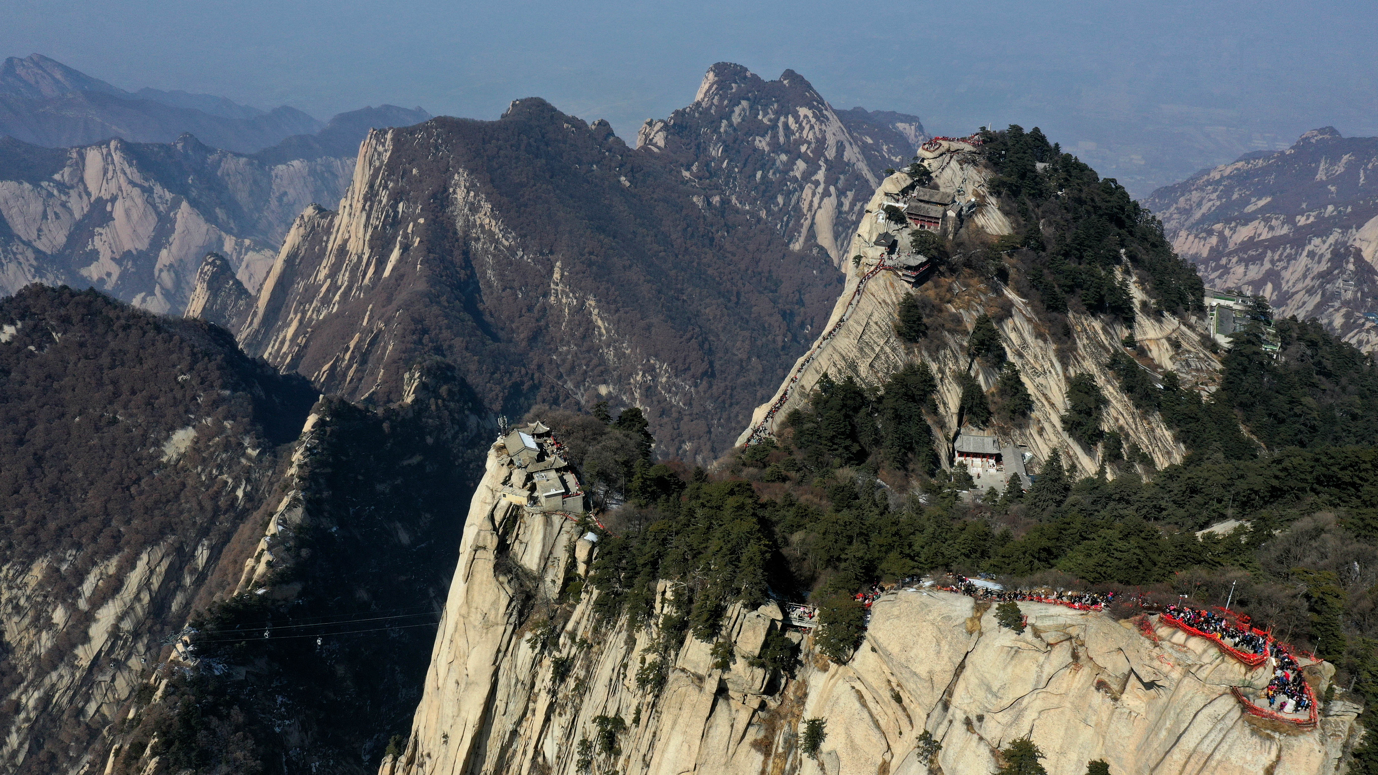 西岳华山进入旅游旺季