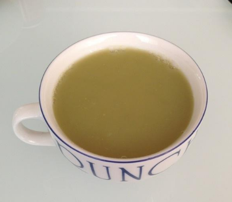 平时多喝绿豆豆浆,还能保护人类的心血管,因为绿豆豆浆中含有大量的软